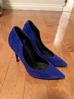 Kendall + Kylie blue suede heels